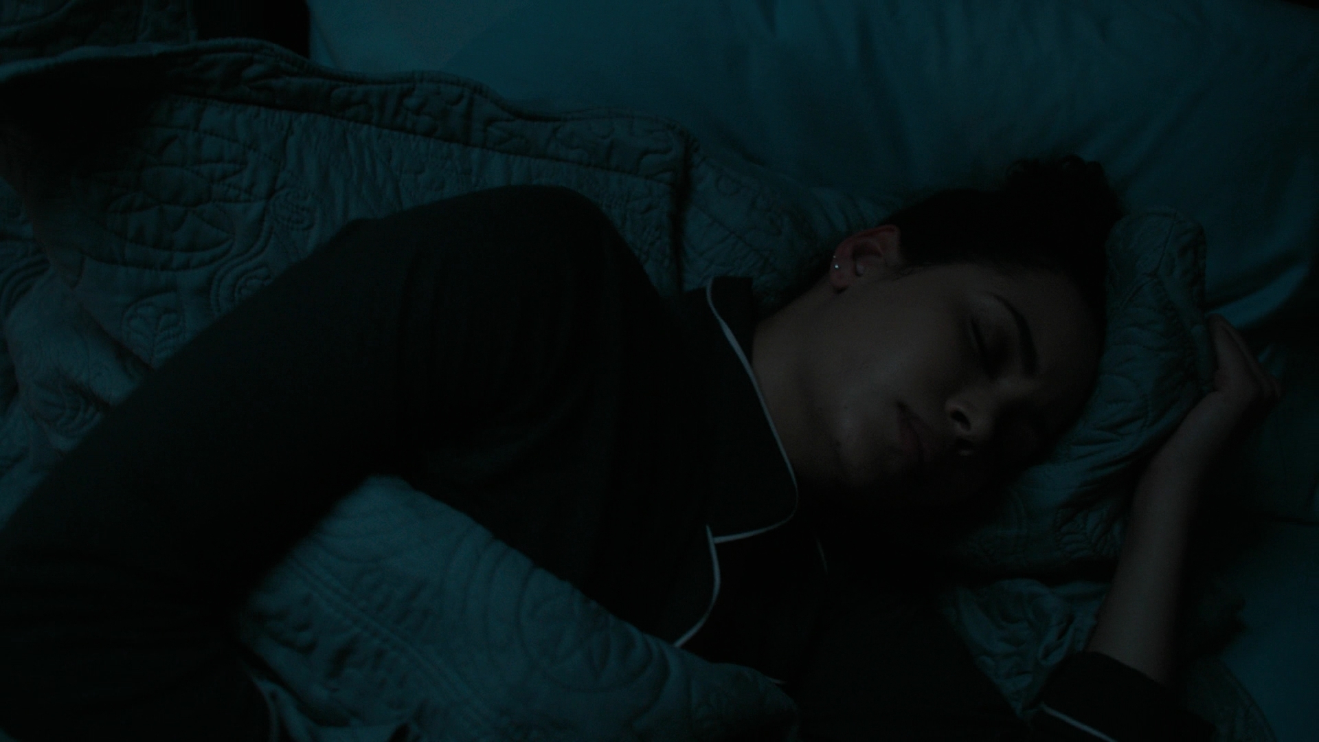 Charmed-Online-dot-nl_Charmed3x04YouCantTouchThis0773.jpg