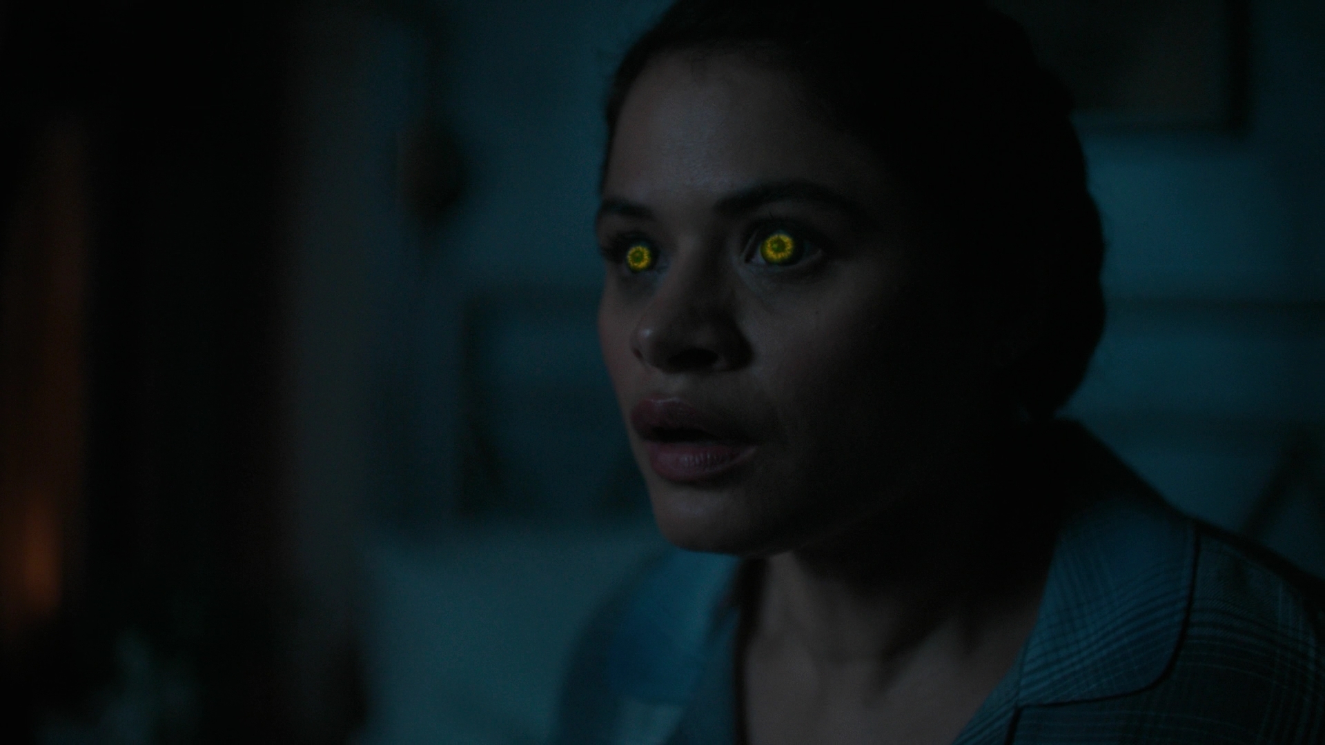 Charmed-Online-dot-nl_Charmed3x04YouCantTouchThis0792.jpg