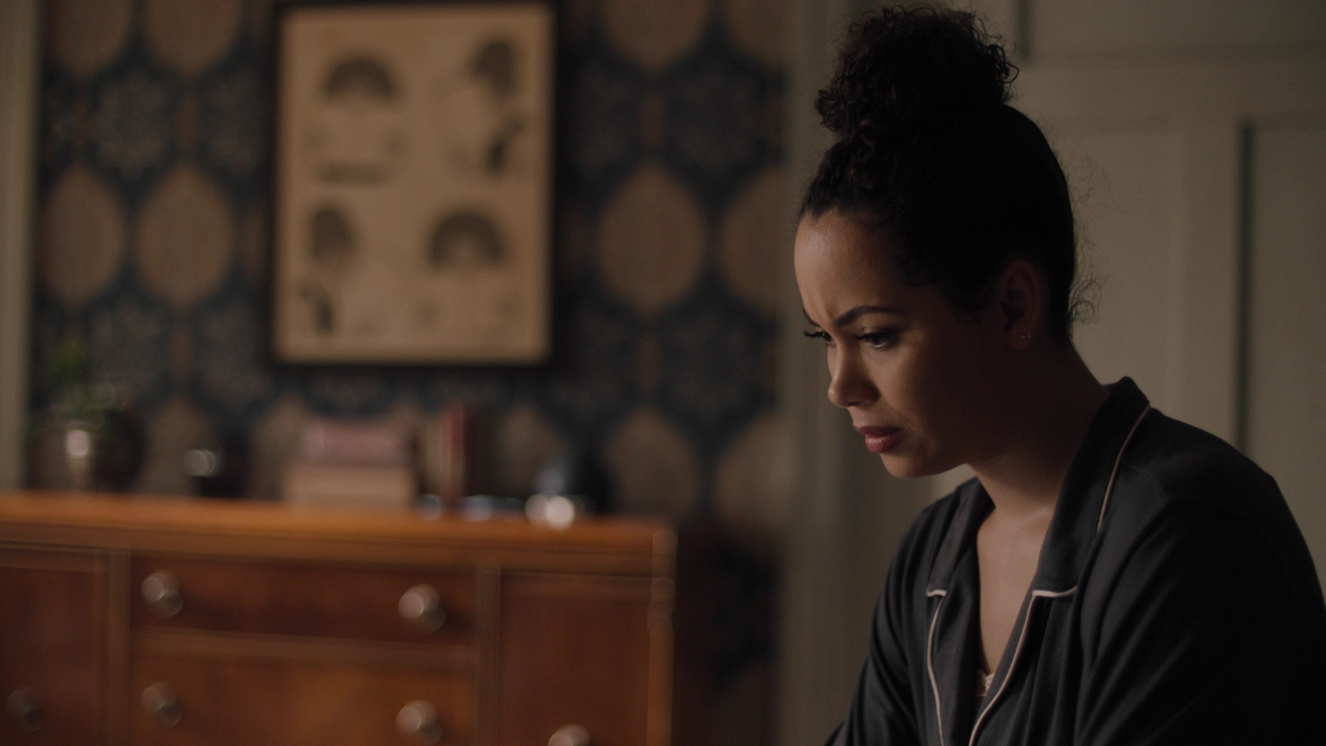 Charmed-Online-dot-nl_Charmed3x04YouCantTouchThis0884.jpg