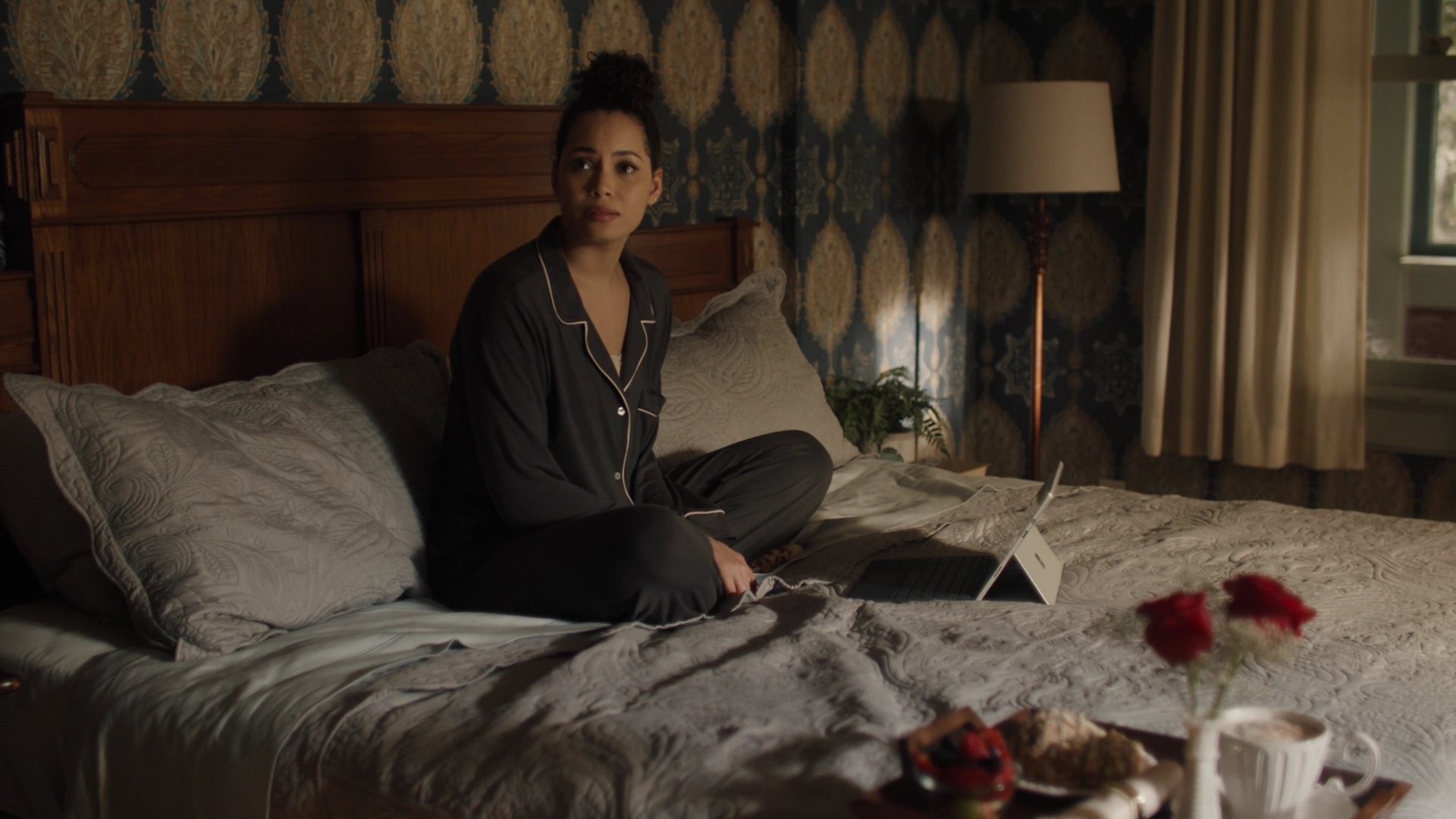 Charmed-Online-dot-nl_Charmed3x04YouCantTouchThis0913.jpg