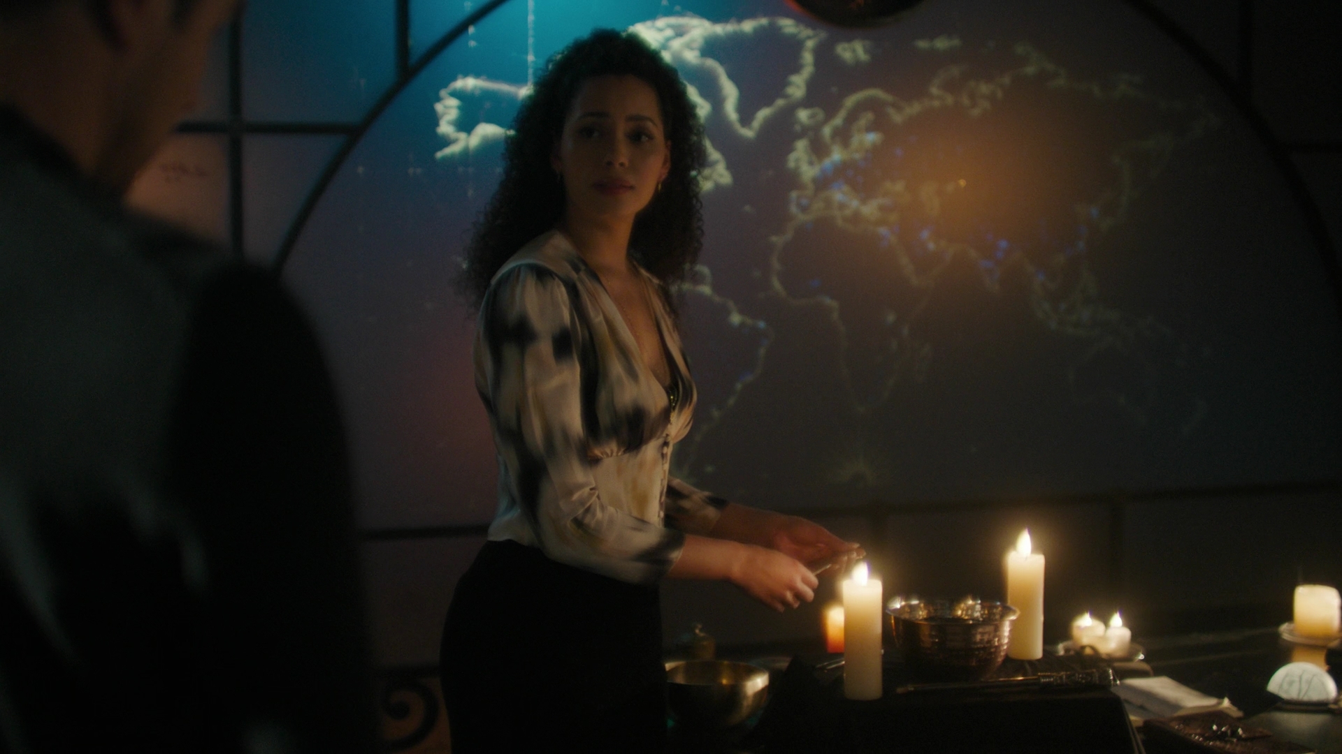 Charmed-Online-dot-nl_Charmed3x04YouCantTouchThis1167.jpg