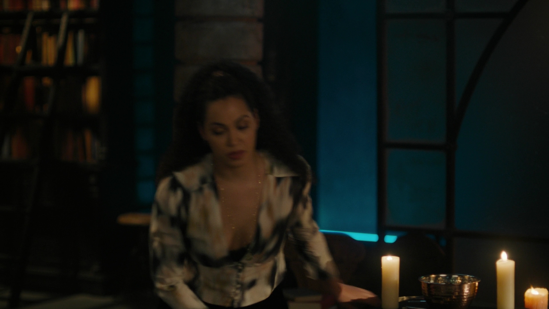 Charmed-Online-dot-nl_Charmed3x04YouCantTouchThis1205.jpg