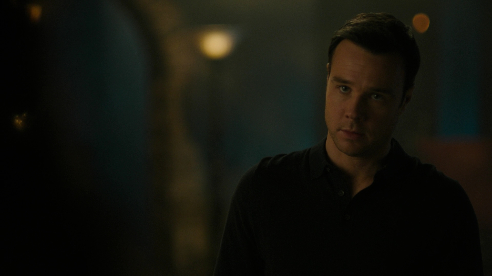 Charmed-Online-dot-nl_Charmed3x04YouCantTouchThis1211.jpg