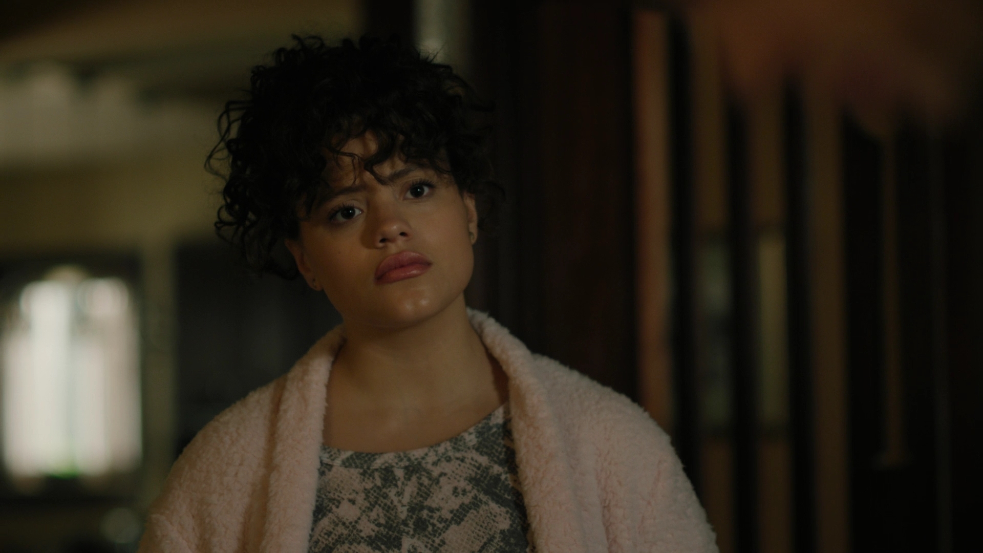 Charmed-Online-dot-nl_Charmed3x04YouCantTouchThis1383.jpg