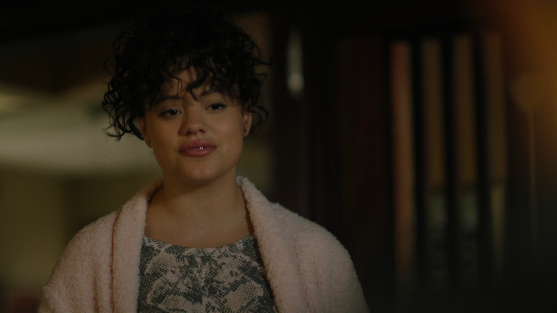 Charmed-Online-dot-nl_Charmed3x04YouCantTouchThis1434.jpg