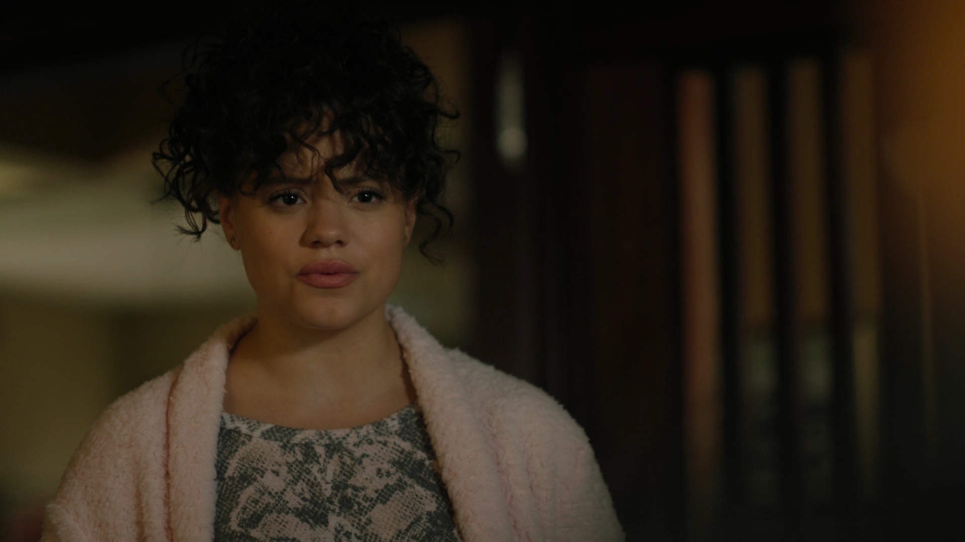 Charmed-Online-dot-nl_Charmed3x04YouCantTouchThis1438.jpg