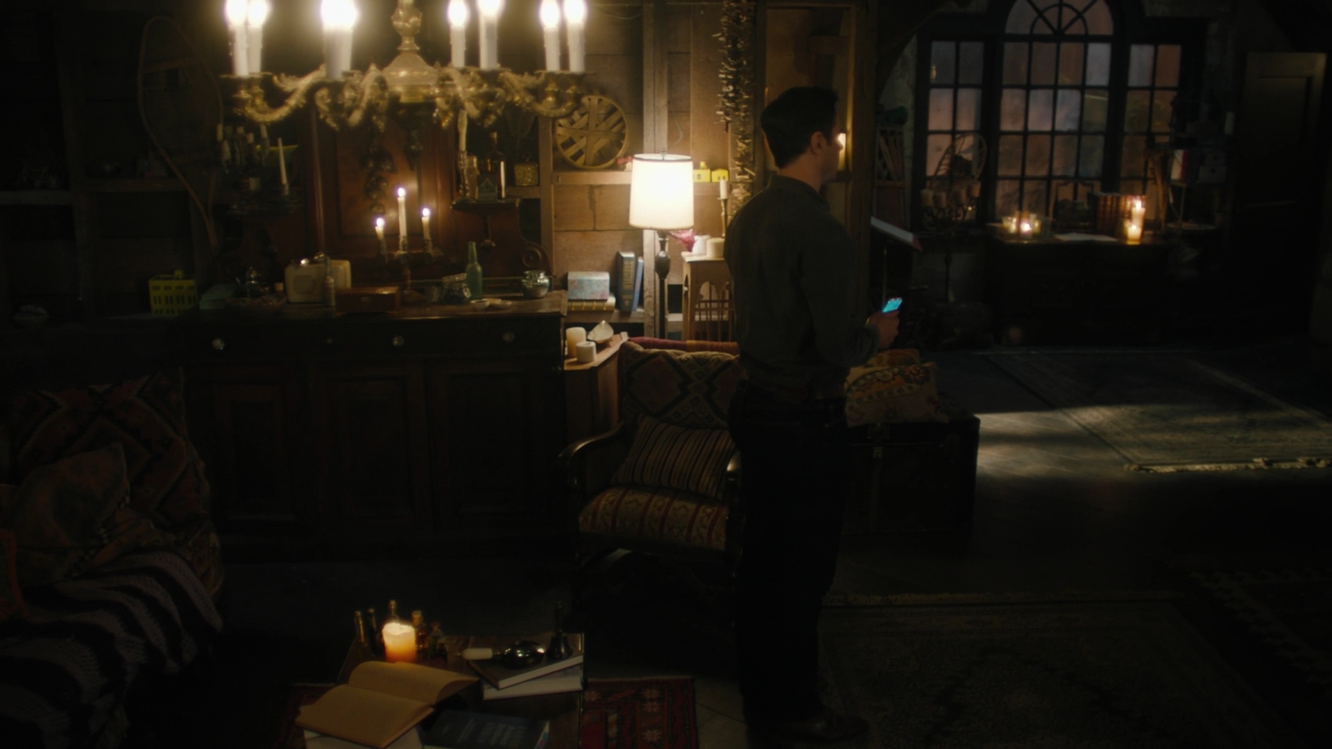 Charmed-Online-dot-nl_Charmed3x04YouCantTouchThis1574.jpg