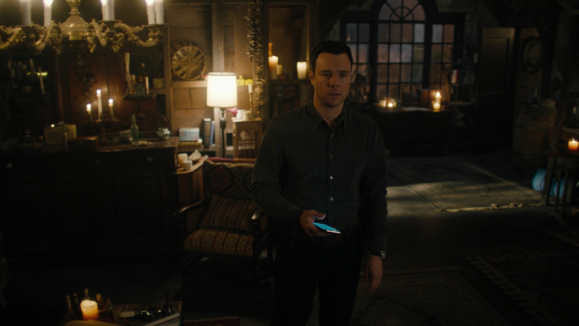 Charmed-Online-dot-nl_Charmed3x04YouCantTouchThis1576.jpg