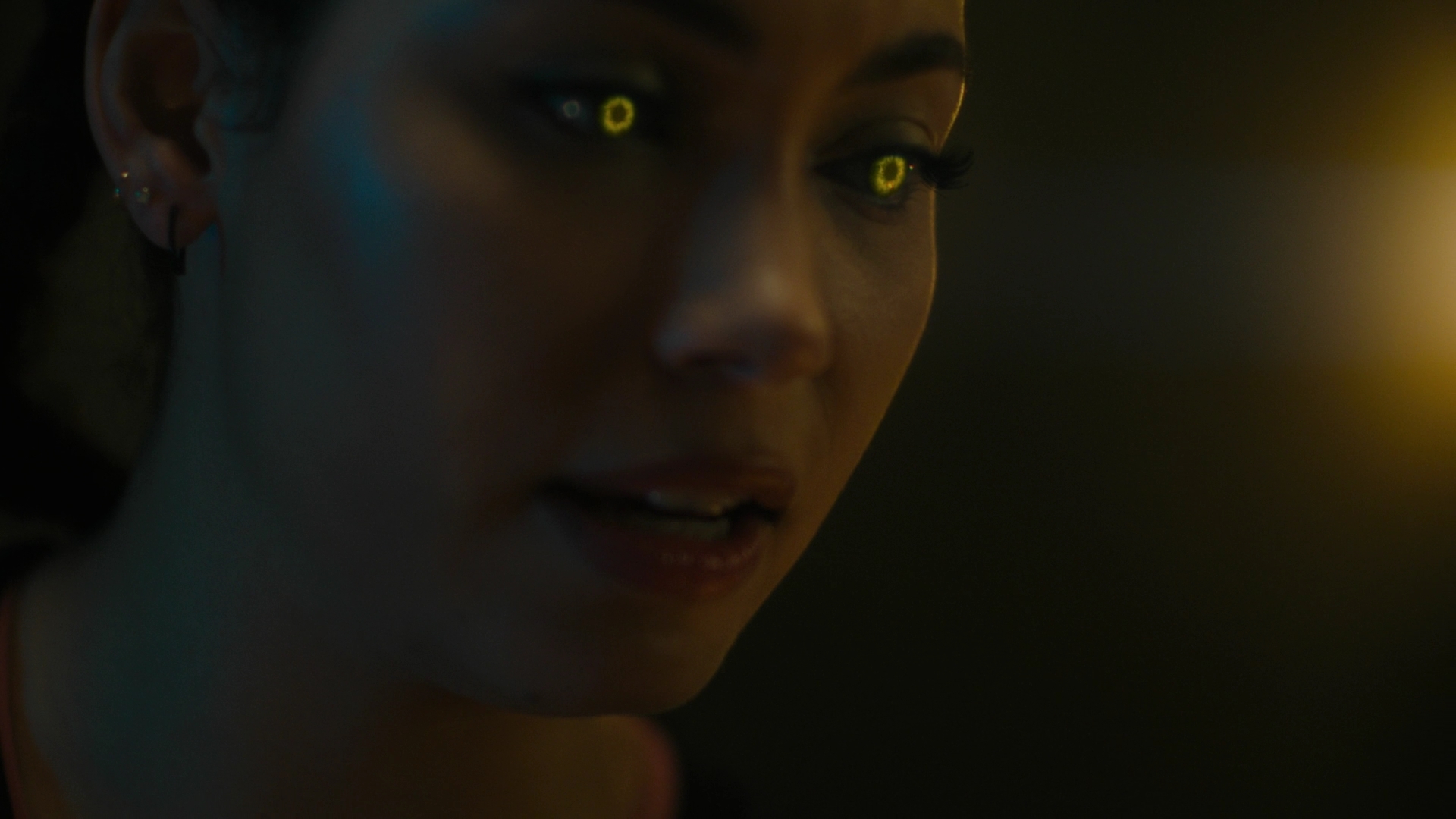 Charmed-Online-dot-nl_Charmed3x04YouCantTouchThis1664.jpg