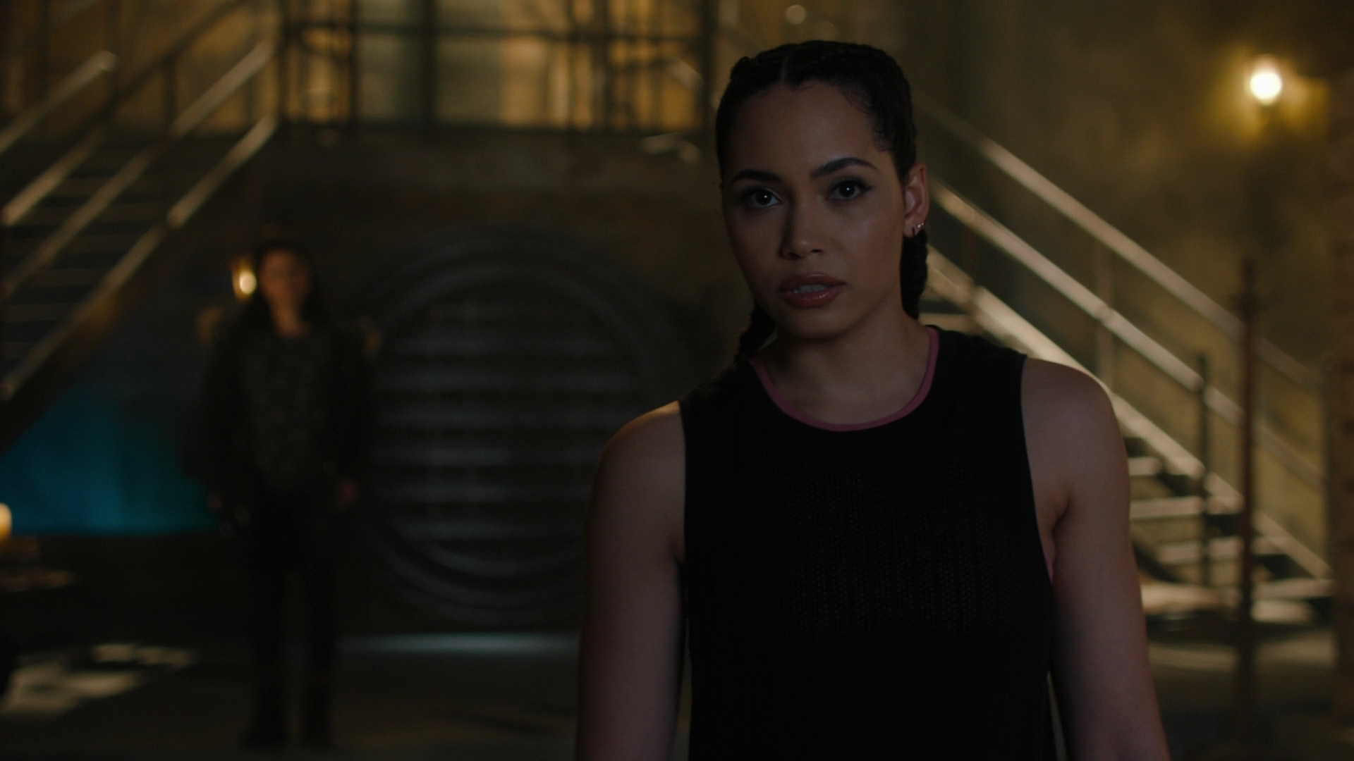 Charmed-Online-dot-nl_Charmed3x04YouCantTouchThis1803.jpg