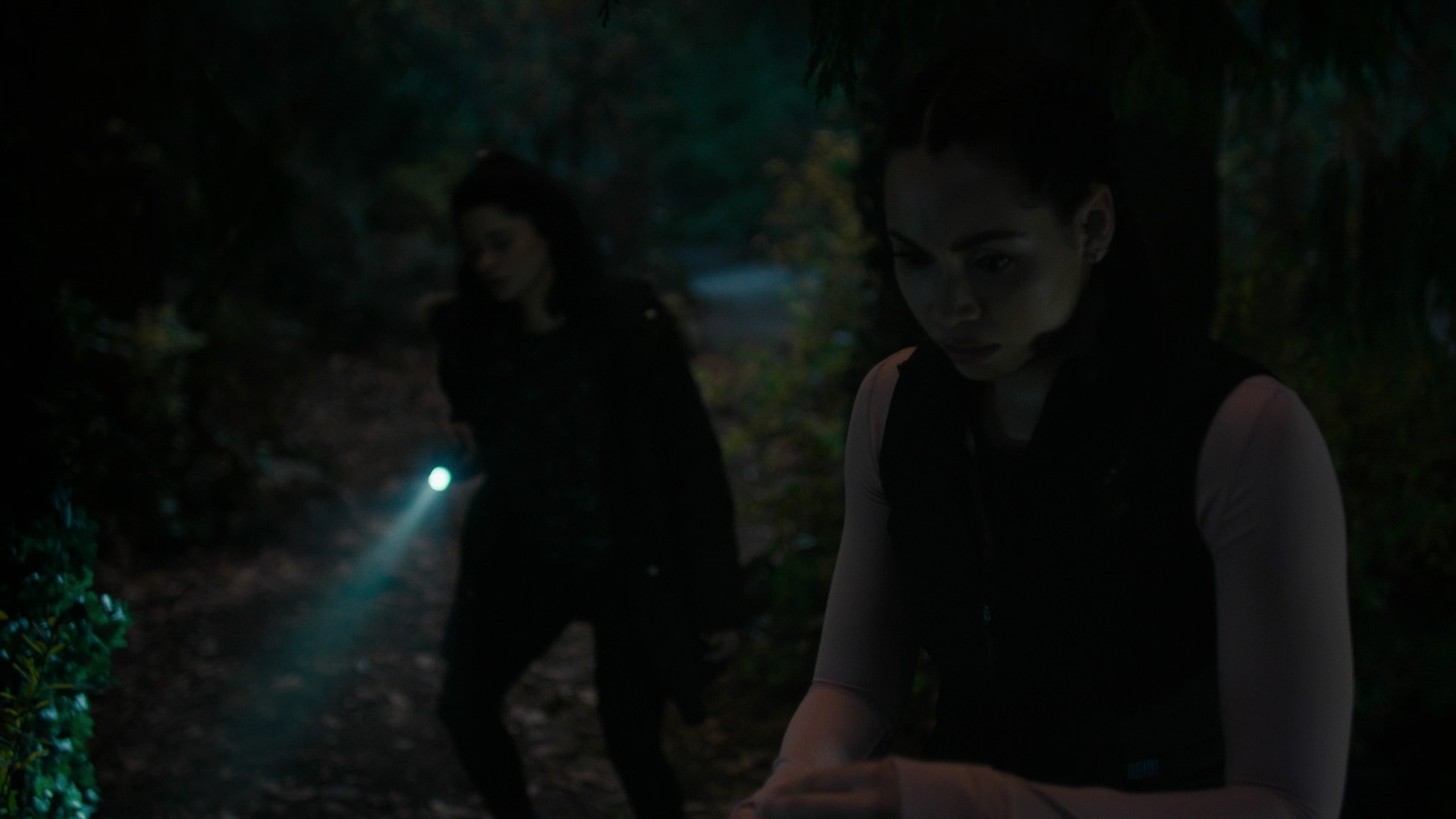 Charmed-Online-dot-nl_Charmed3x04YouCantTouchThis1876.jpg