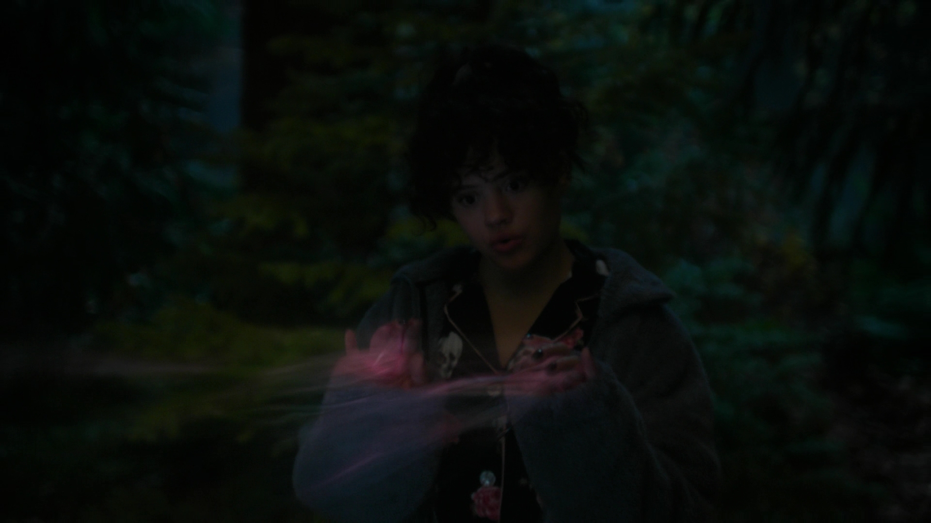 Charmed-Online-dot-nl_Charmed3x04YouCantTouchThis1979.jpg