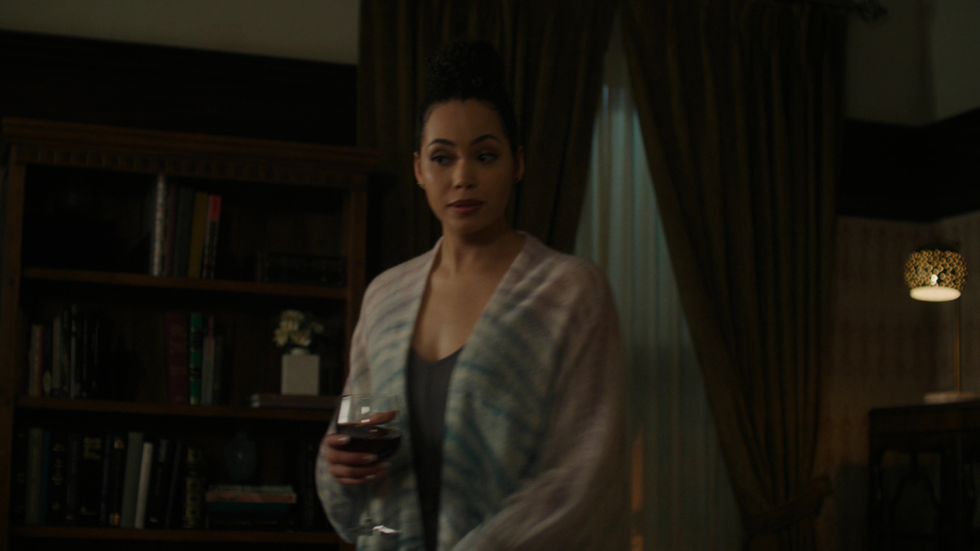 Charmed-Online-dot-nl_Charmed3x04YouCantTouchThis2118.jpg