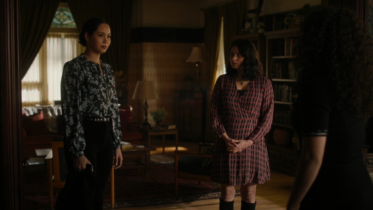 Charmed-Online-dot-nl_Charmed3x06PrivateEnemyNo1-0147.jpg