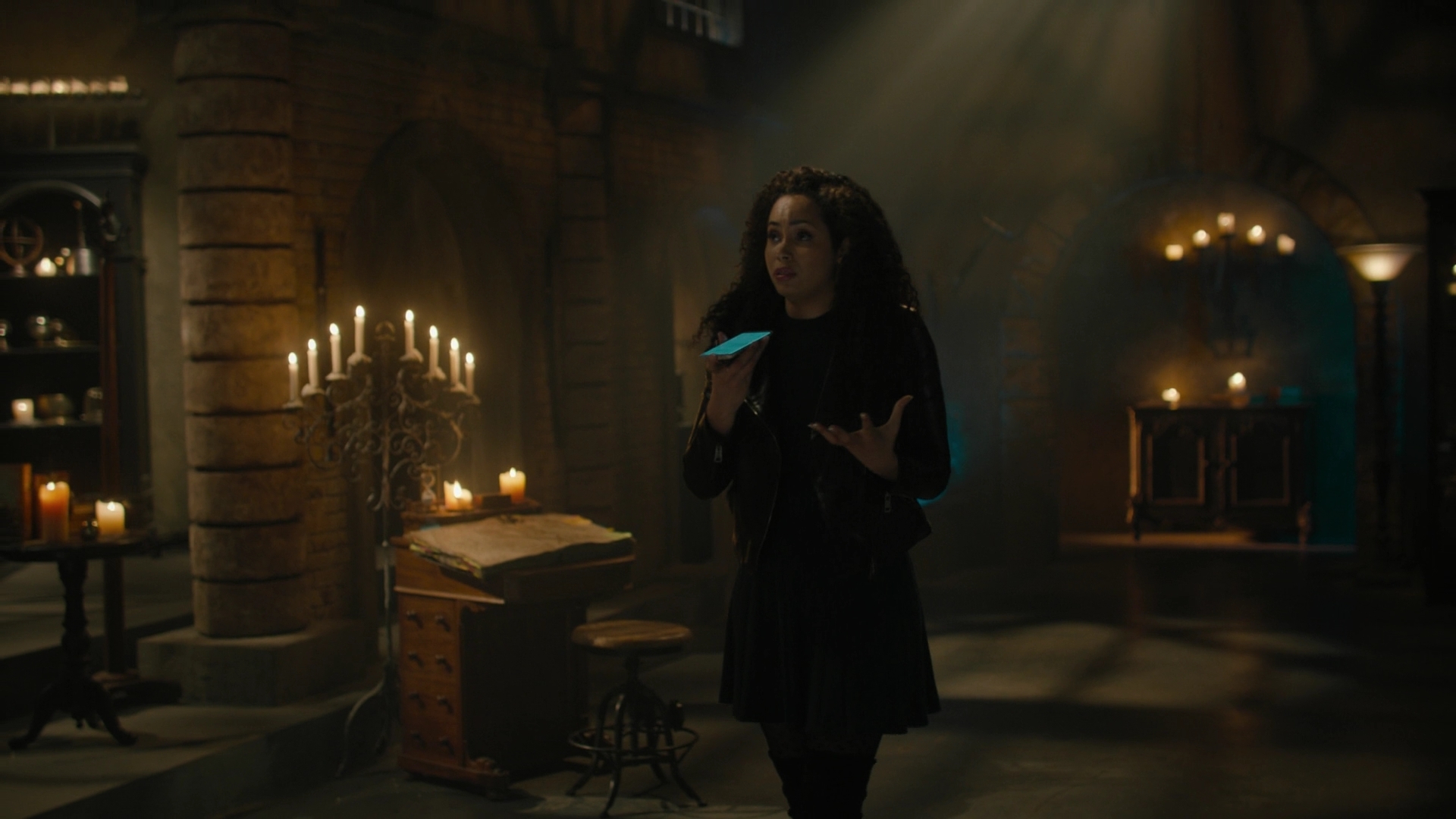 Charmed-Online-dot-nl_Charmed3x07WitchWayOut0976.jpg
