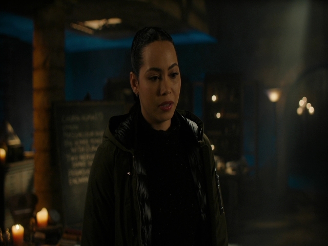 Charmed-Online-dot-nl_Charmed3x08OTheTangledWeb0638.jpg