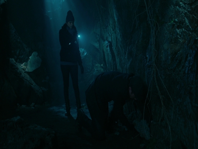 Charmed-Online-dot-nl_Charmed3x08OTheTangledWeb2123.jpg