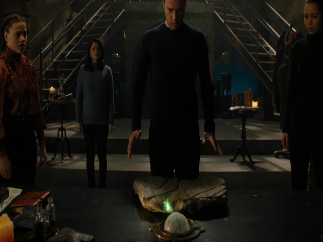 Charmed-Online-dot-nl_Charmed3x08OTheTangledWeb2447.jpg