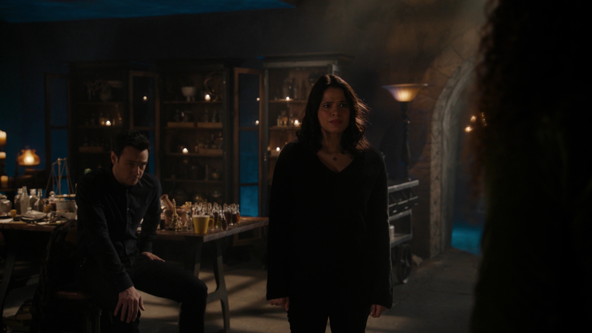 Charmed-Online-dot-nl_Charmed3x10BrujaHa1007.jpg