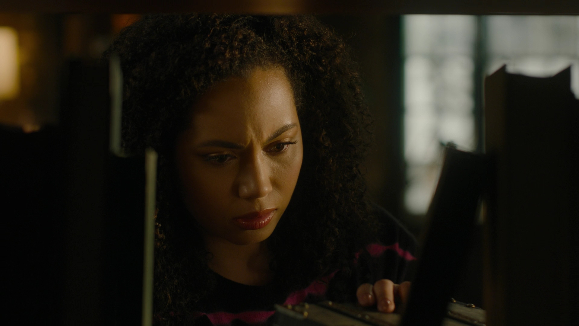 Charmed-Online-dot-nl_Charmed3x12SpectralHealing0107.jpg