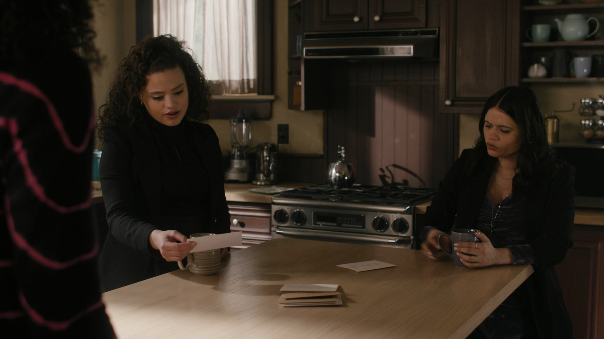 Charmed-Online-dot-nl_Charmed3x12SpectralHealing0401.jpg