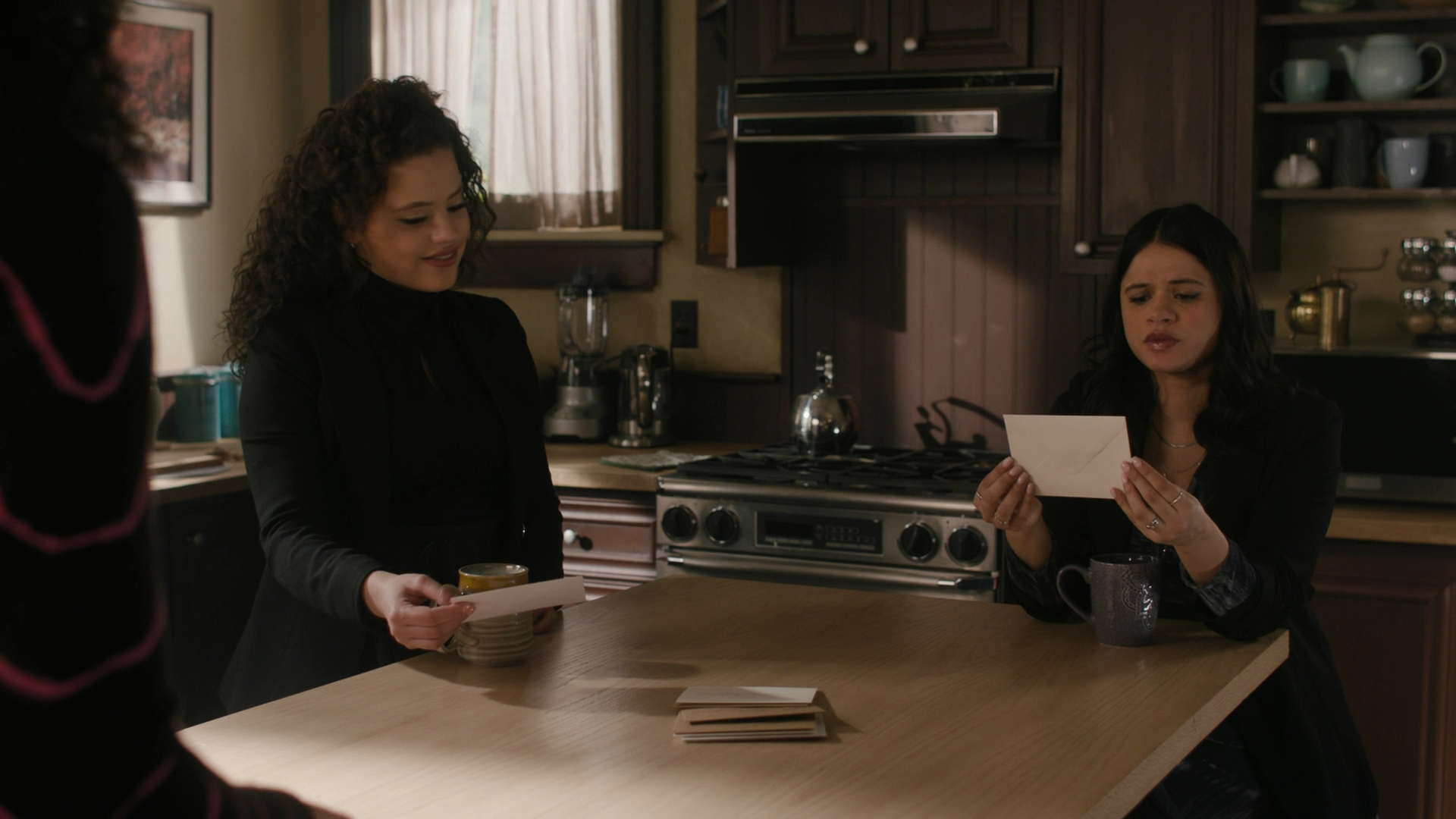 Charmed-Online-dot-nl_Charmed3x12SpectralHealing0404.jpg