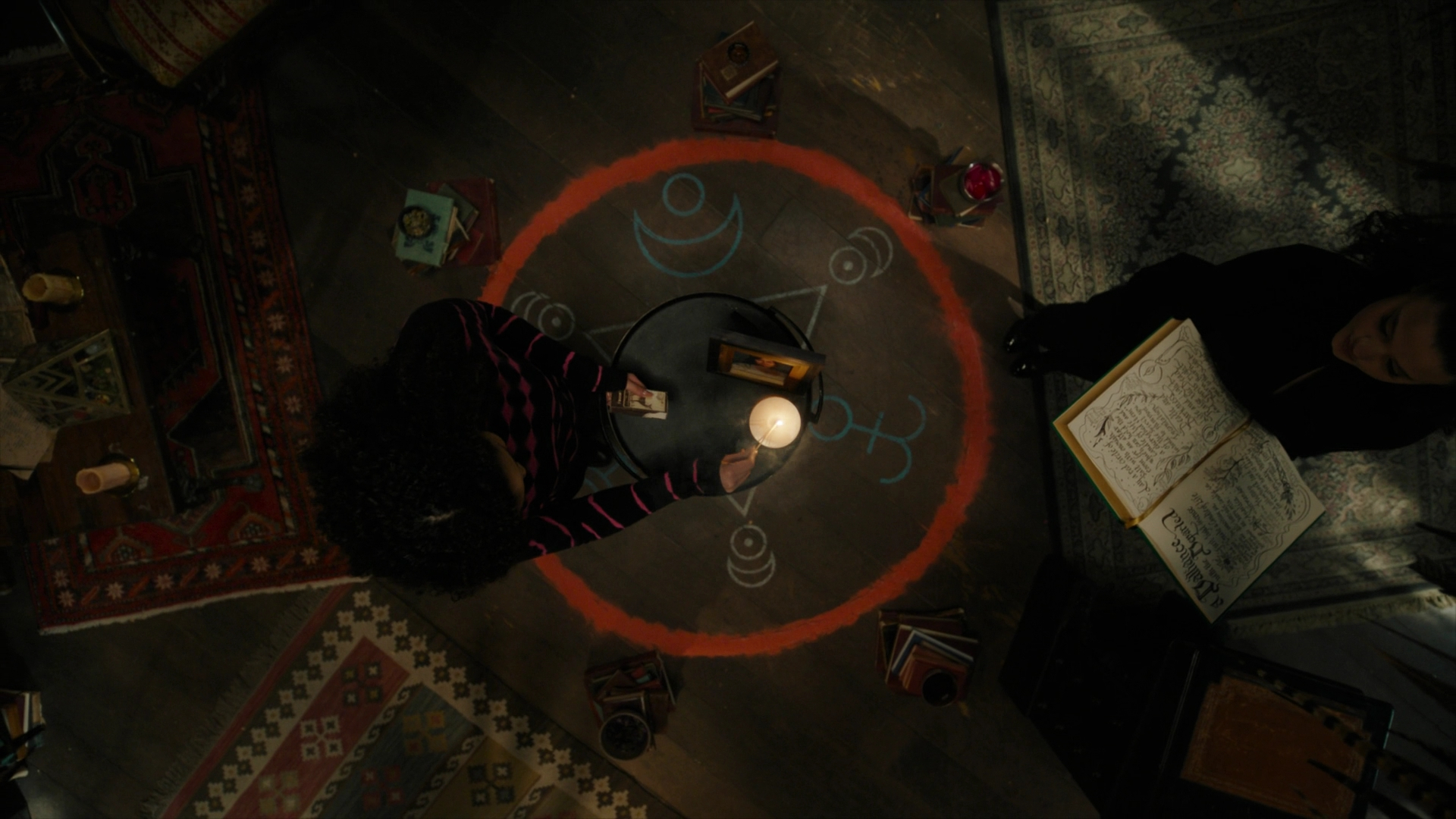 Charmed-Online-dot-nl_Charmed3x12SpectralHealing0610.jpg
