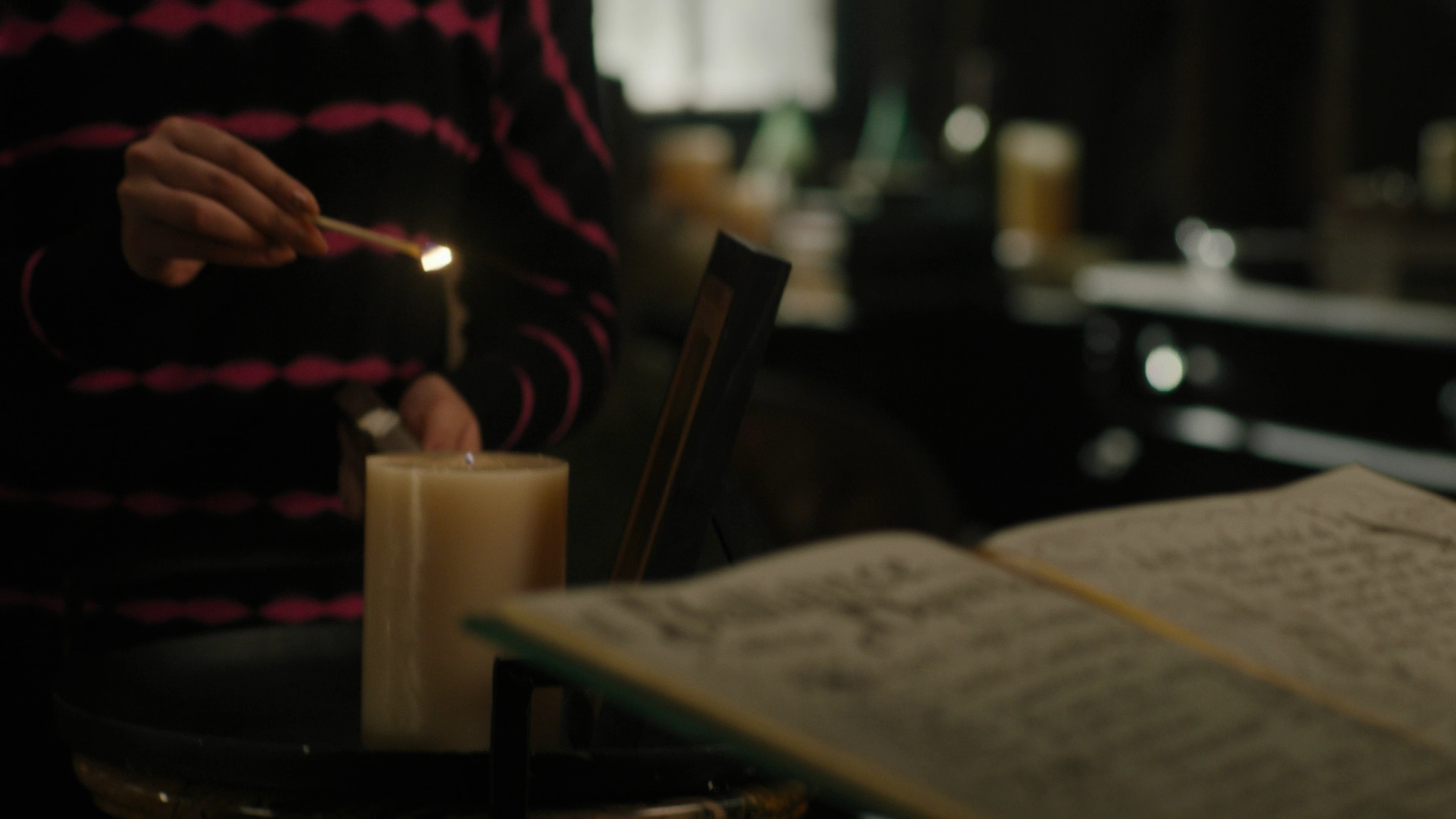 Charmed-Online-dot-nl_Charmed3x12SpectralHealing0612.jpg