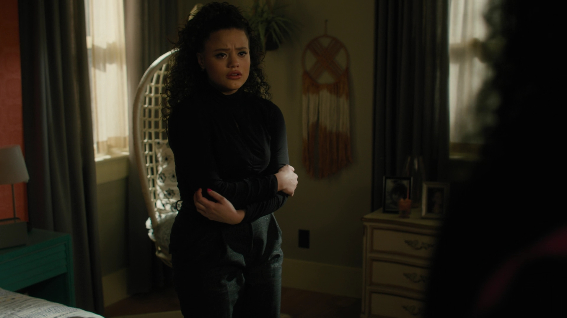 Charmed-Online-dot-nl_Charmed3x12SpectralHealing1511.jpg