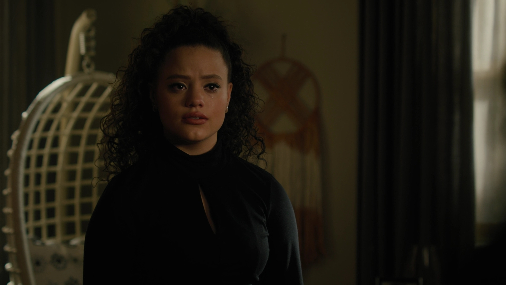 Charmed-Online-dot-nl_Charmed3x12SpectralHealing1516.jpg