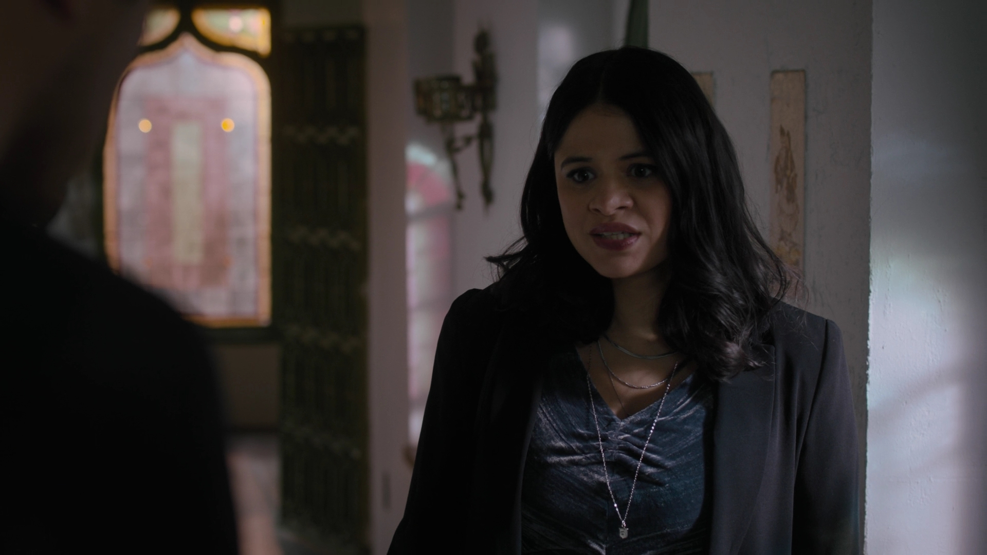 Charmed-Online-dot-nl_Charmed3x12SpectralHealing1613.jpg