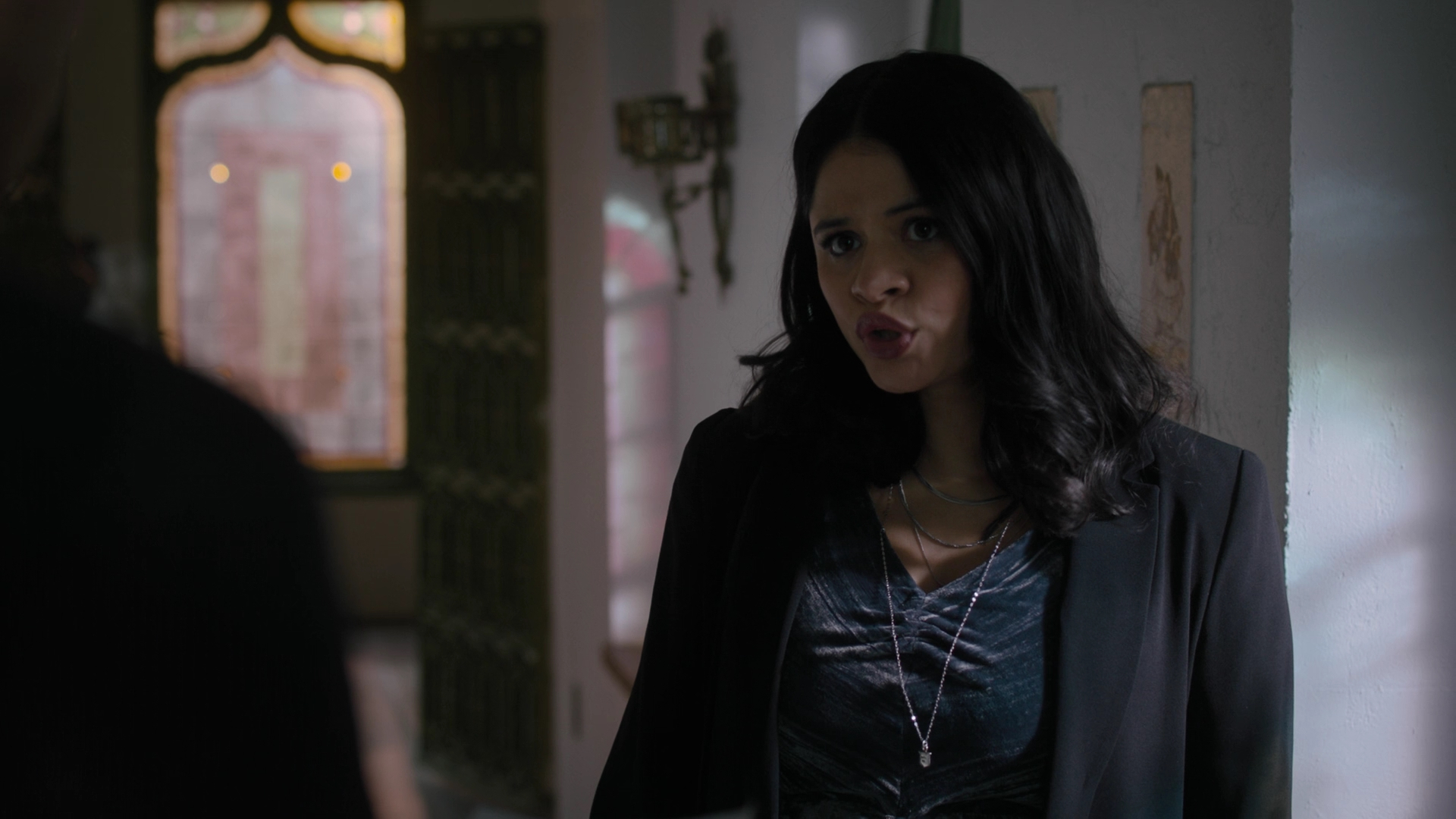 Charmed-Online-dot-nl_Charmed3x12SpectralHealing1622.jpg