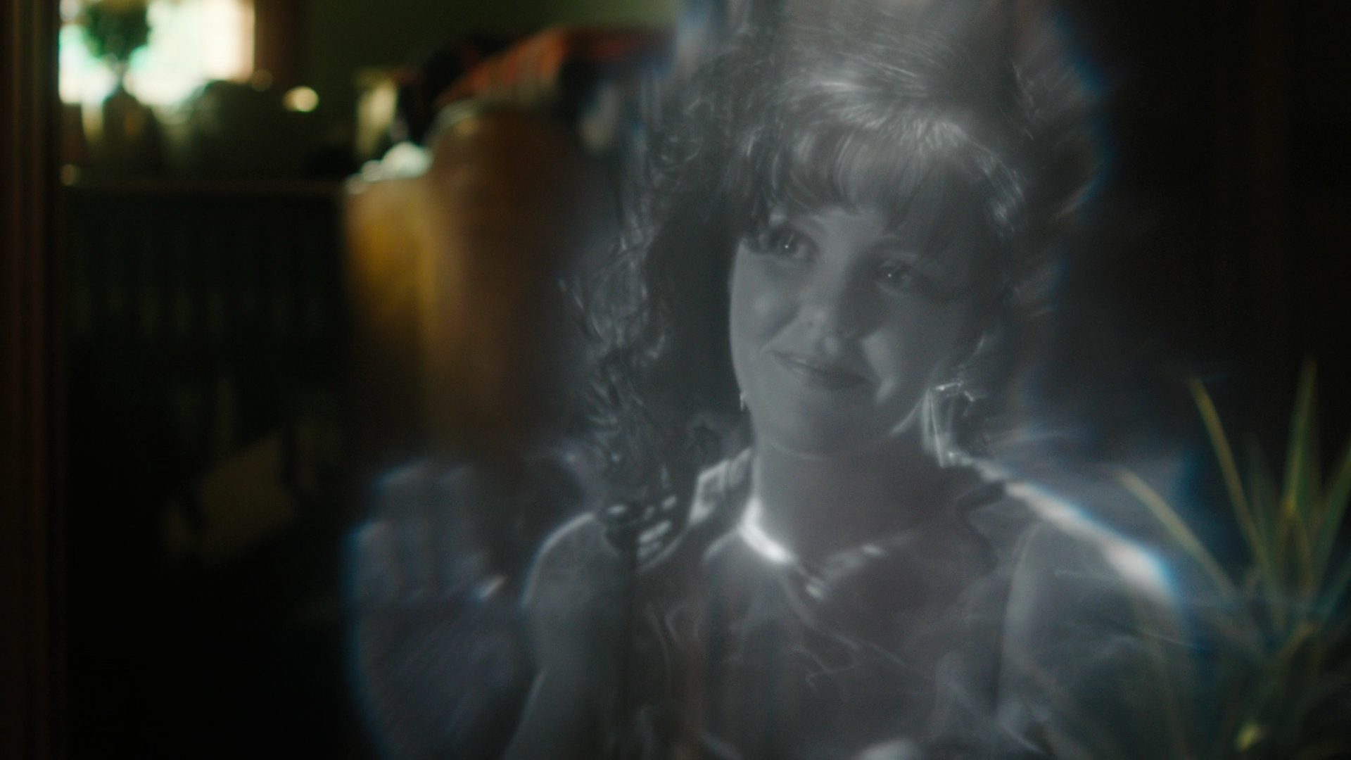 Charmed-Online-dot-nl_Charmed3x12SpectralHealing1736.jpg