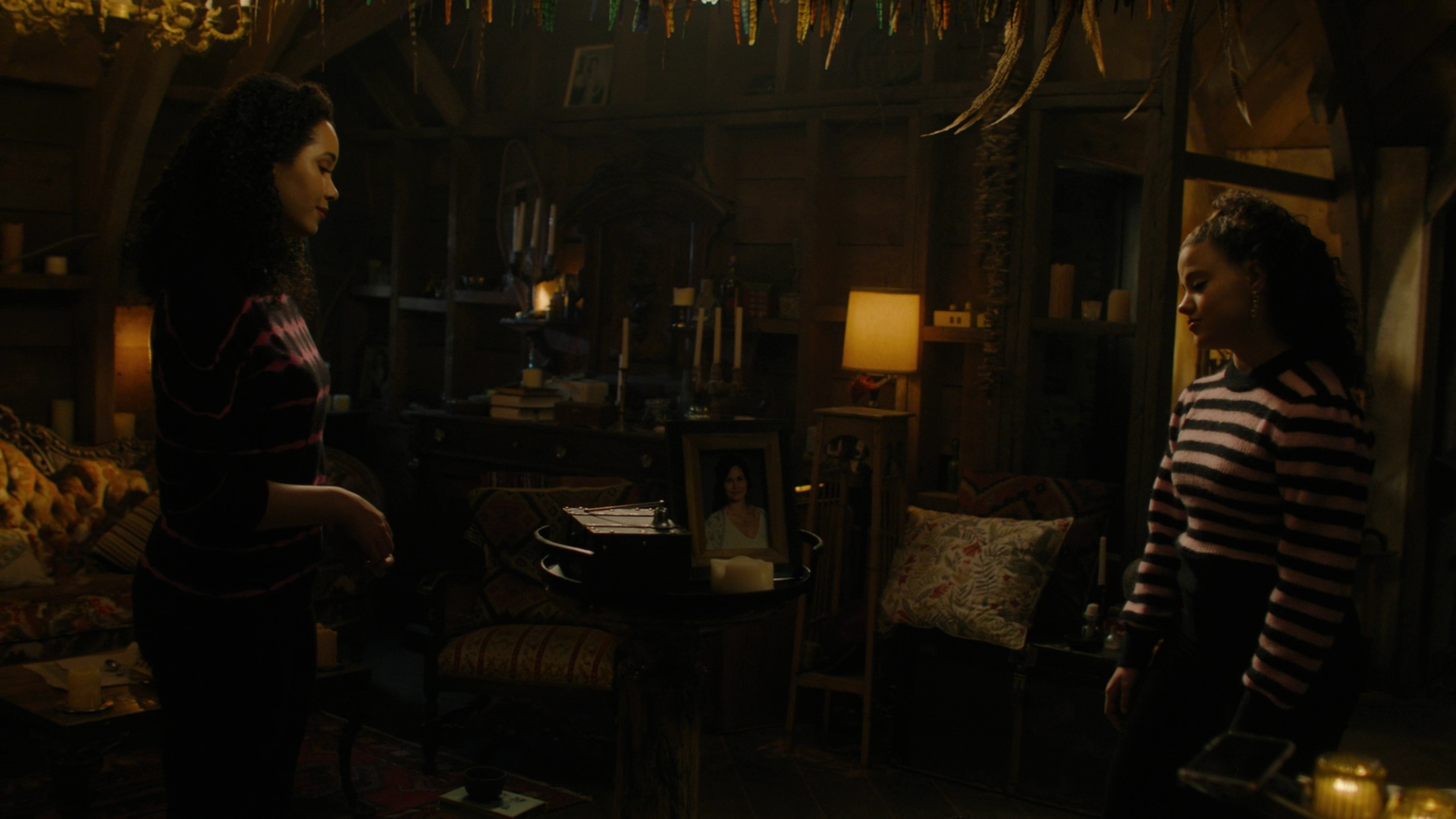 Charmed-Online-dot-nl_Charmed3x12SpectralHealing1785.jpg