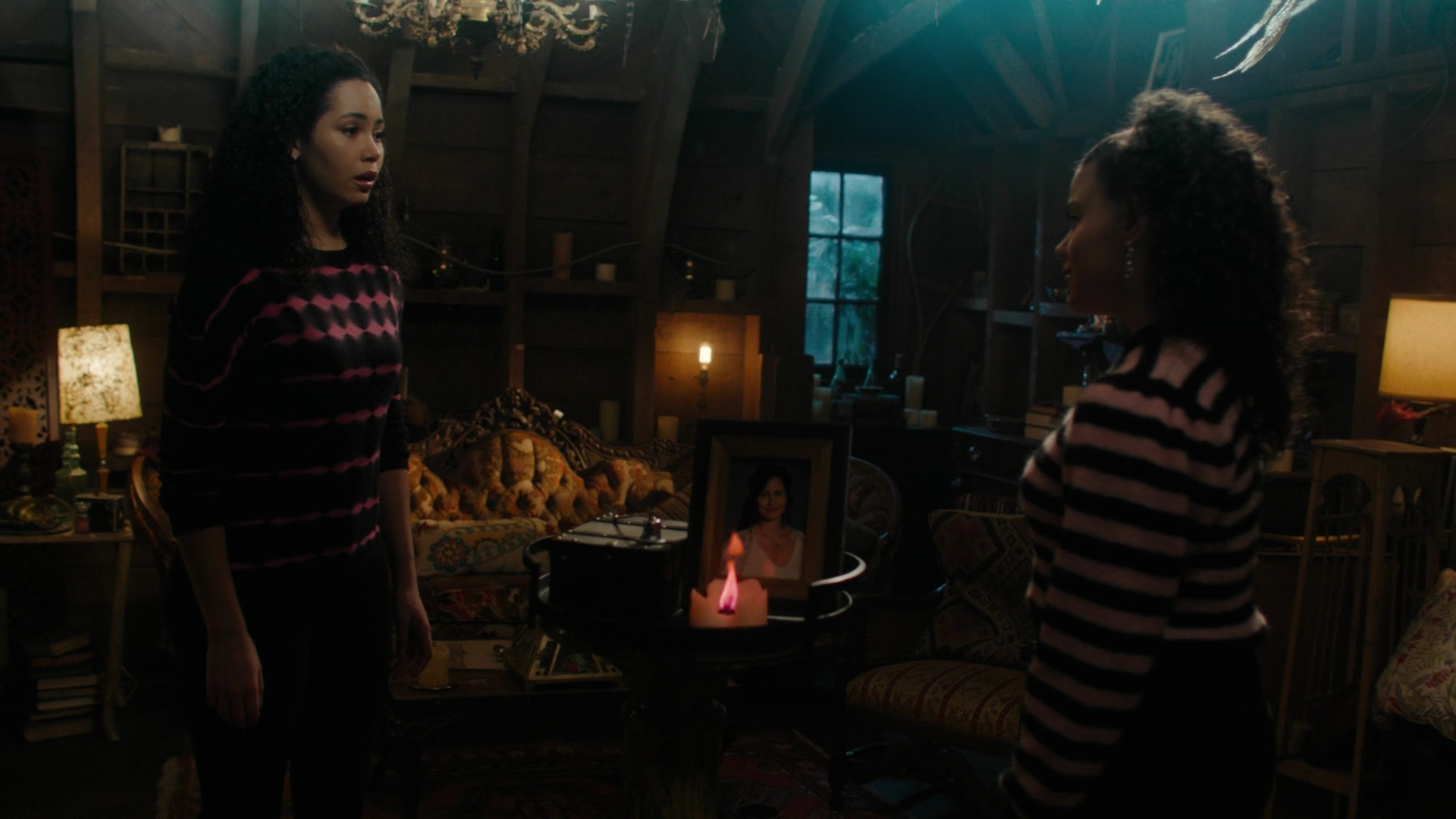 Charmed-Online-dot-nl_Charmed3x12SpectralHealing1797.jpg
