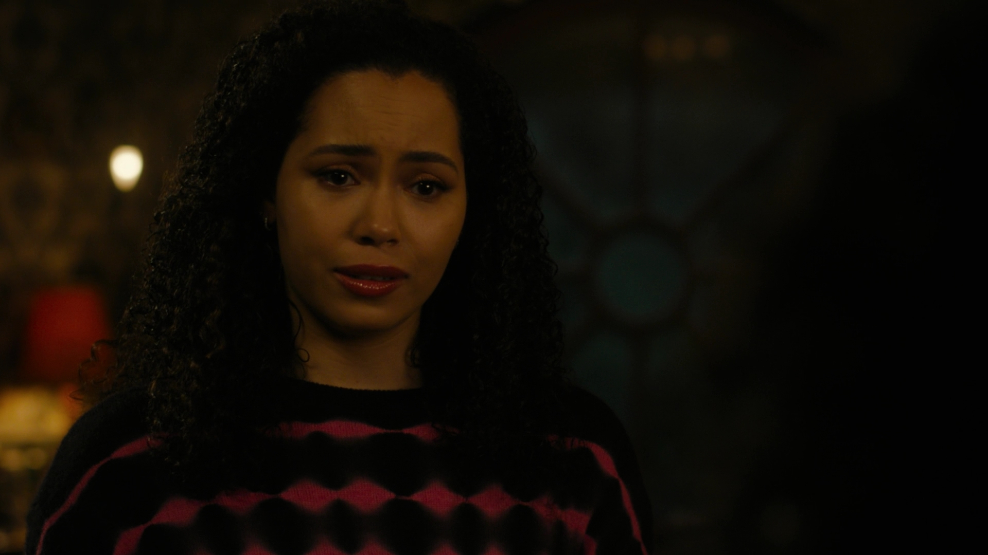 Charmed-Online-dot-nl_Charmed3x12SpectralHealing1813.jpg