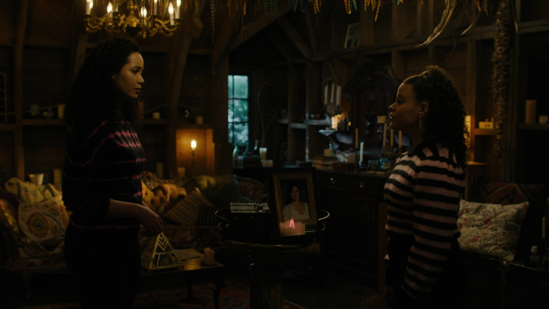 Charmed-Online-dot-nl_Charmed3x12SpectralHealing1906.jpg