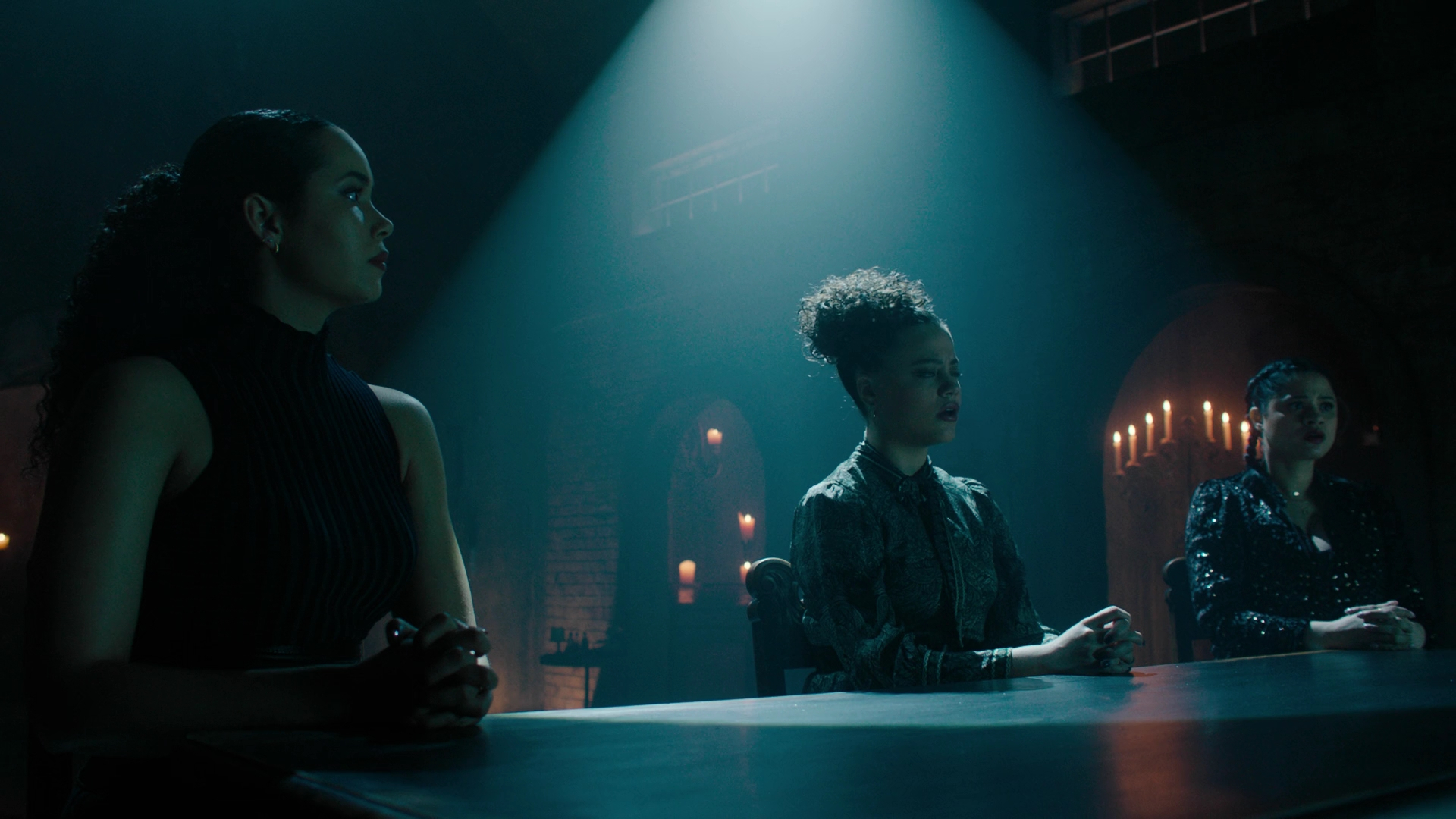 Charmed-Online-dot-nl_Charmed3x13ChaosTheory0923.jpg