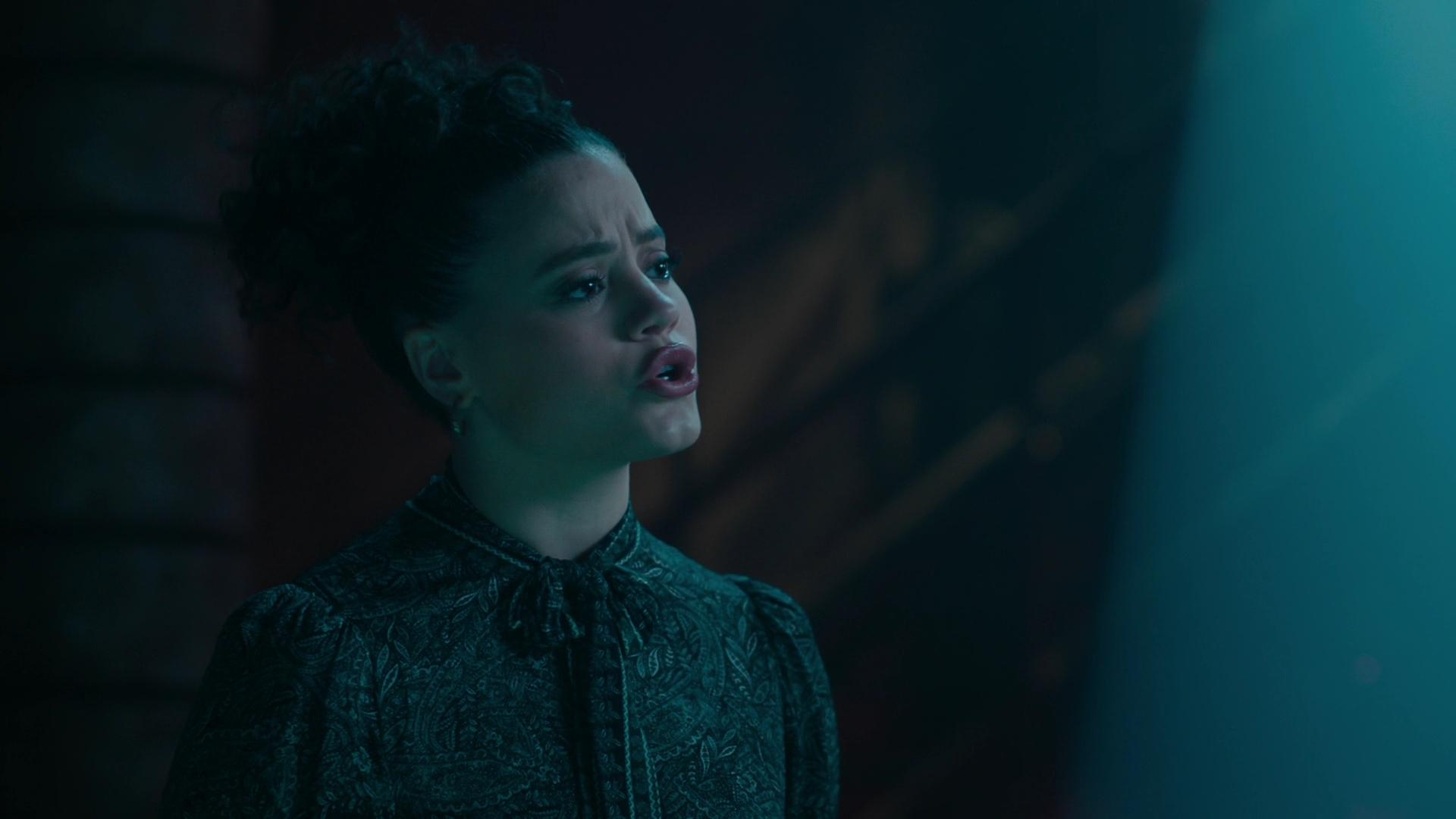 Charmed-Online-dot-nl_Charmed3x13ChaosTheory1944.jpg Charmed-Online-dot-nl_Charmed3x13ChaosTheory1944.jpg