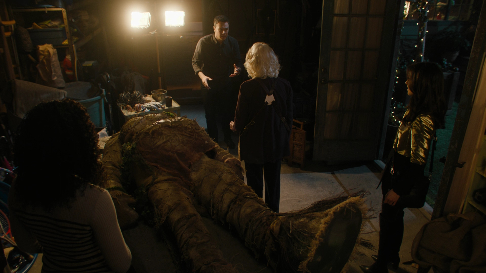 Charmed-dot-nl_Charmed3x14PerfectiIstheEnemyofGood1417.jpg Charmed-dot-nl_Charmed3x14PerfectiIstheEnemyofGood1417.jpg