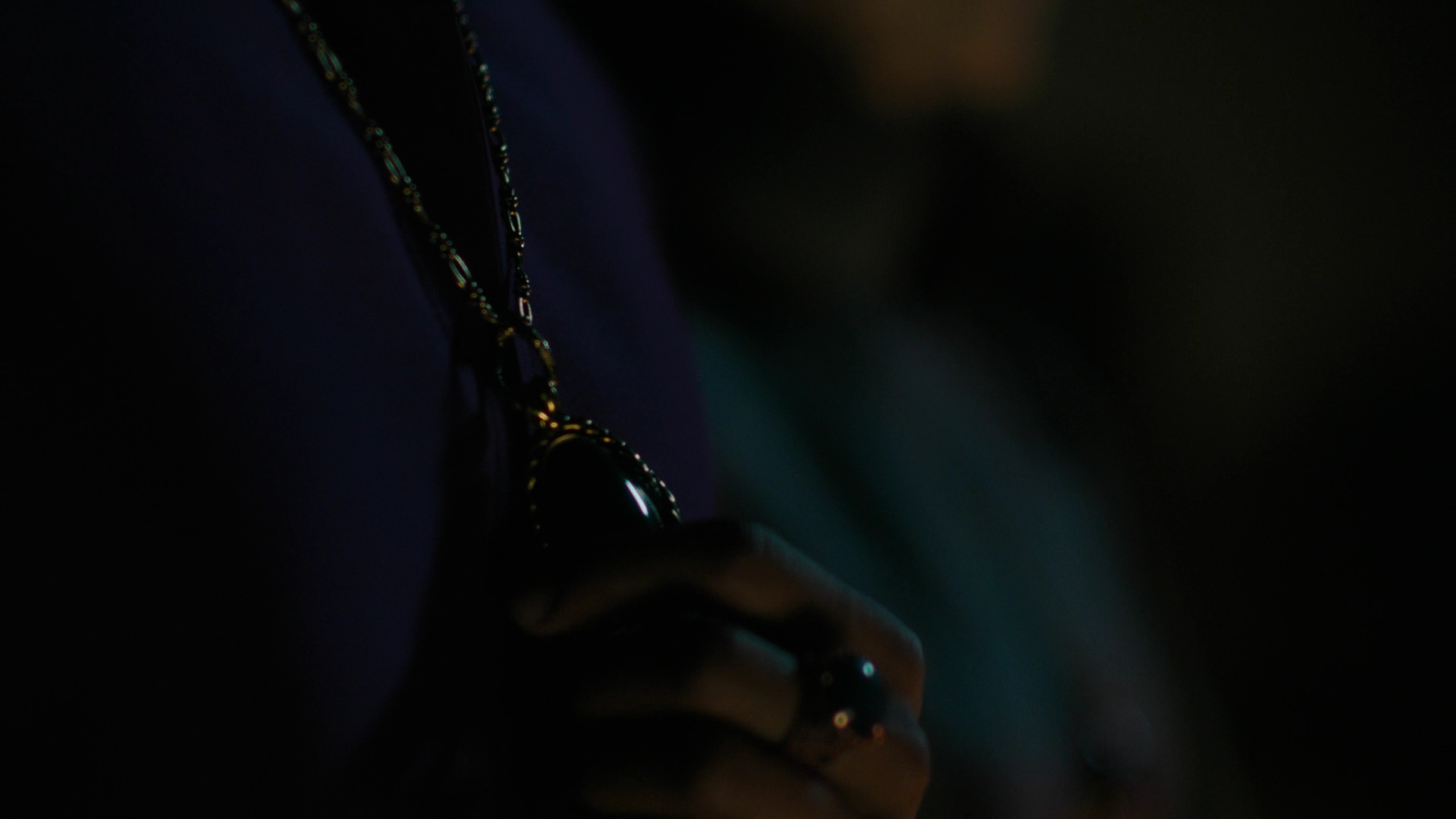 Charmed-dot-nl_Charmed3x14PerfectiIstheEnemyofGood1773.jpg Charmed-dot-nl_Charmed3x14PerfectiIstheEnemyofGood1773.jpg