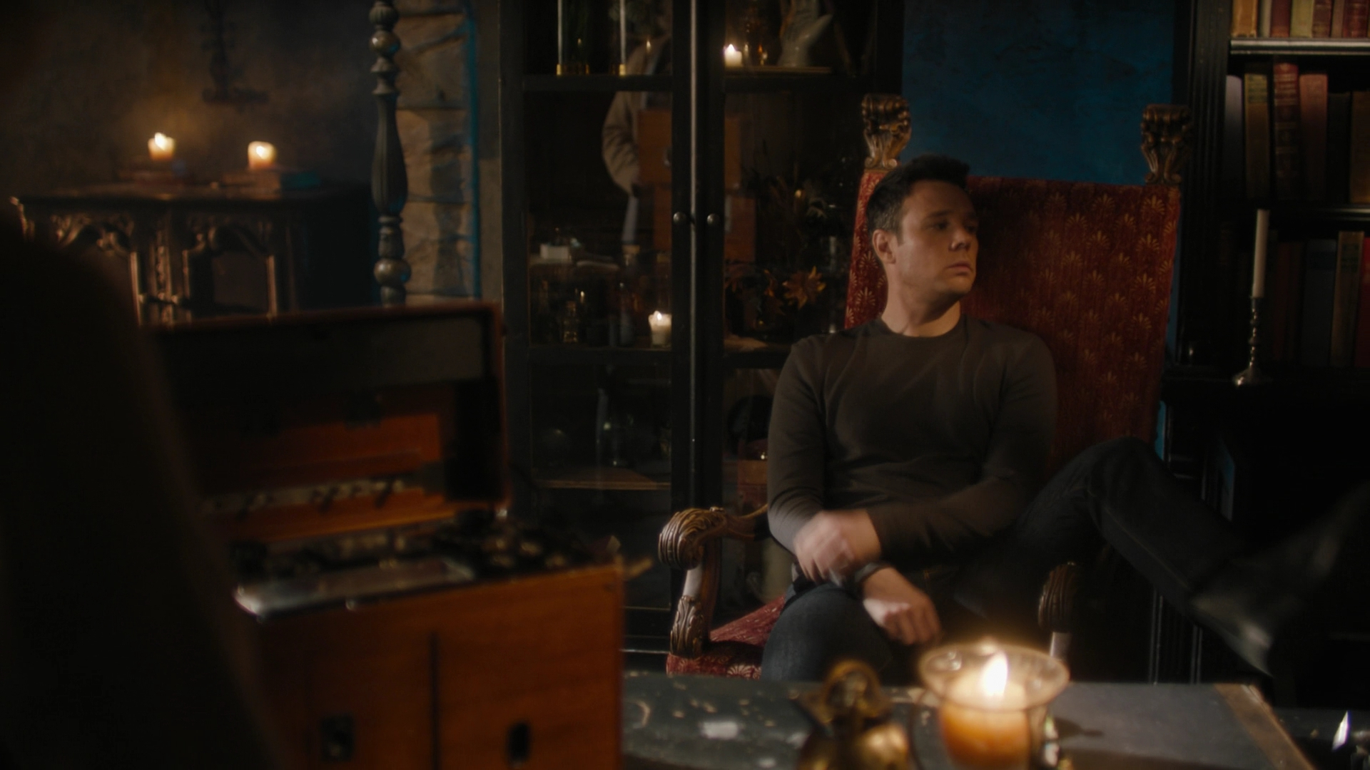 Charmed-Online-dot-nl_Charmed3x15SchrodingersFuture1108.jpg