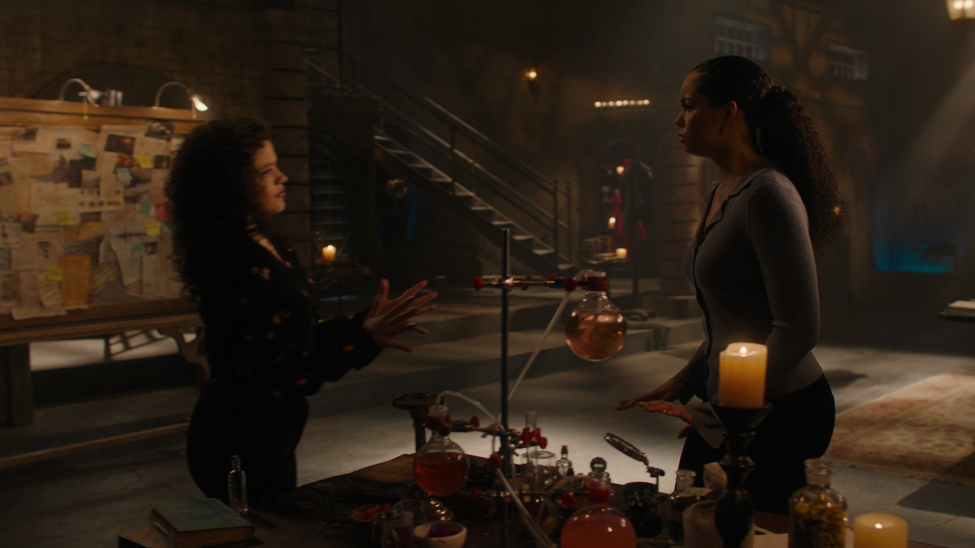 Charmed-Online-dot-nl_Charmed3x16WhattoExpectWhenYoureExpectingtheApocalypse0435.jpg