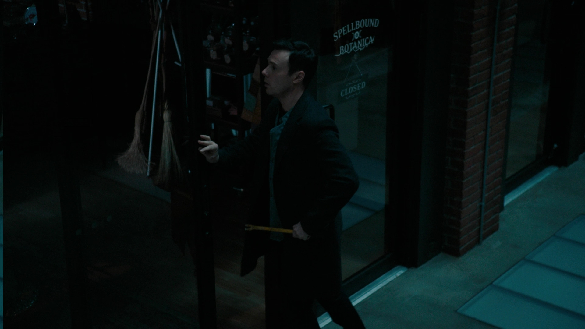 Charmed-Online-dot-nl_Charmed3x16WhattoExpectWhenYoureExpectingtheApocalypse0995.jpg
