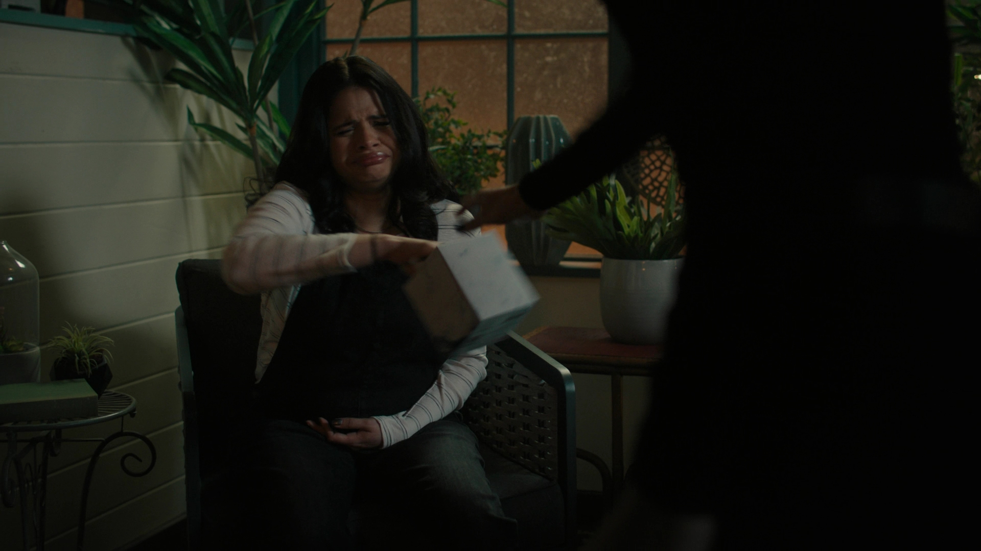 Charmed-Online-dot-nl_Charmed3x16WhattoExpectWhenYoureExpectingtheApocalypse1518.jpg