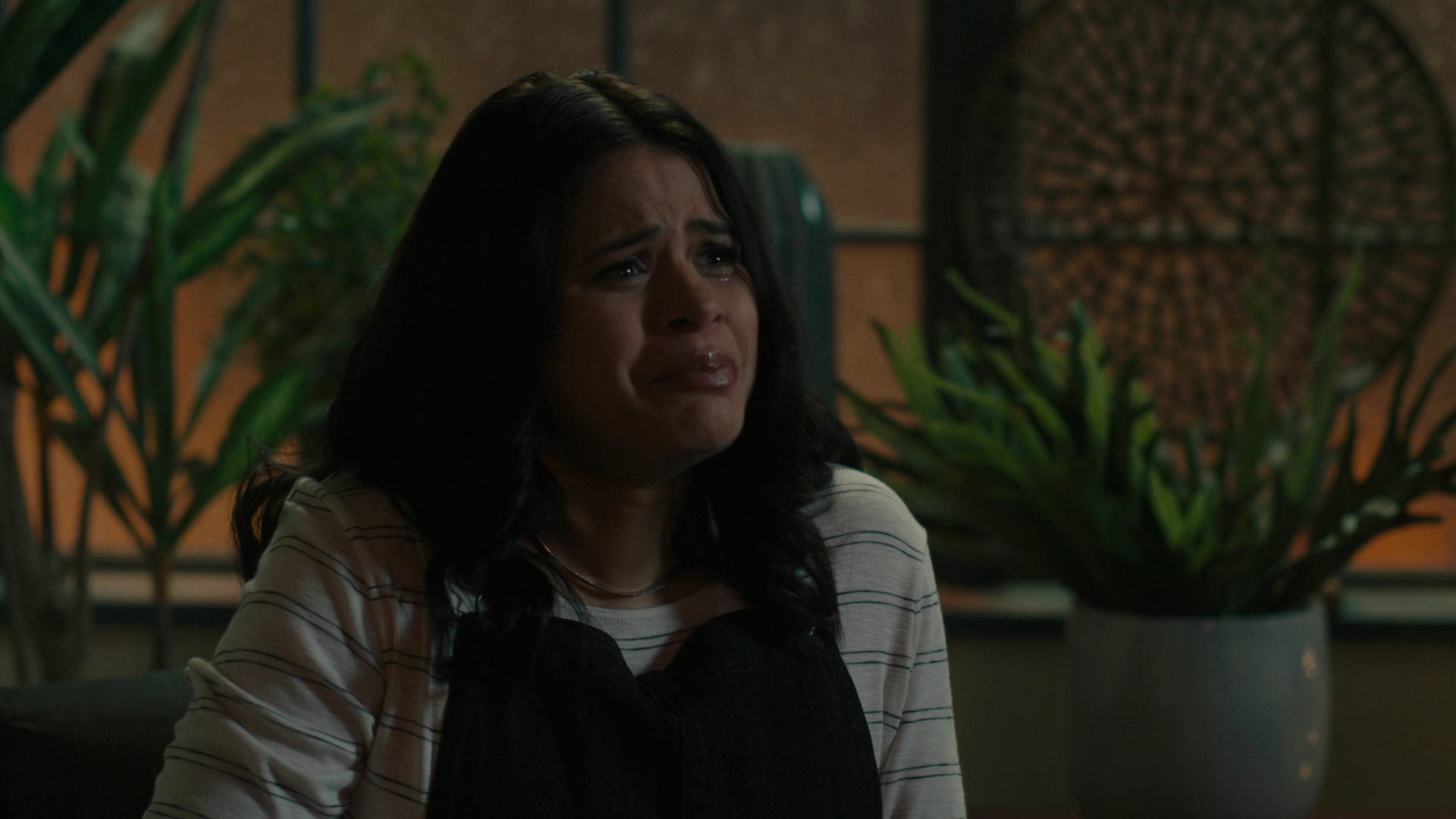 Charmed-Online-dot-nl_Charmed3x16WhattoExpectWhenYoureExpectingtheApocalypse1529.jpg