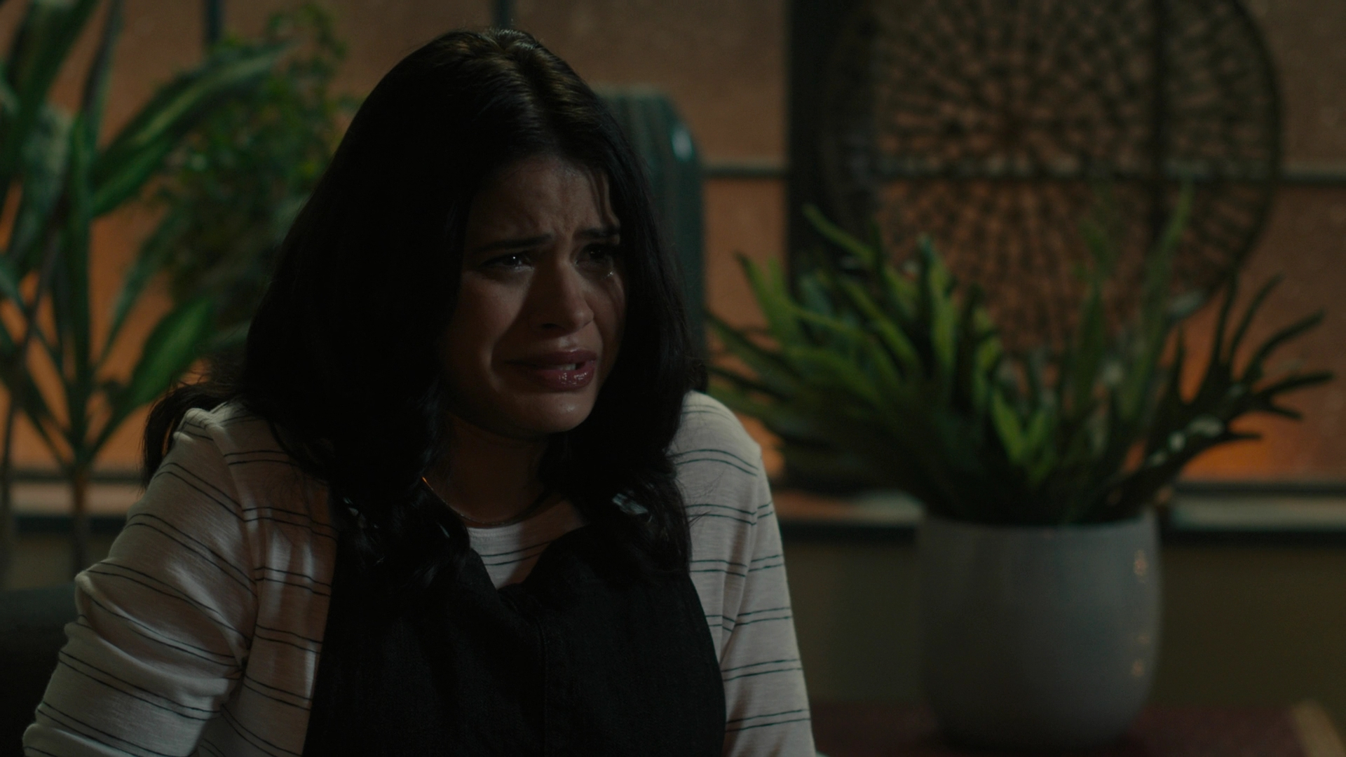 Charmed-Online-dot-nl_Charmed3x16WhattoExpectWhenYoureExpectingtheApocalypse1539.jpg