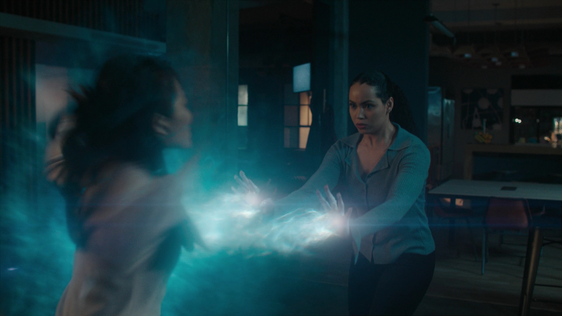 Charmed-Online-dot-nl_Charmed3x16WhattoExpectWhenYoureExpectingtheApocalypse1891.jpg