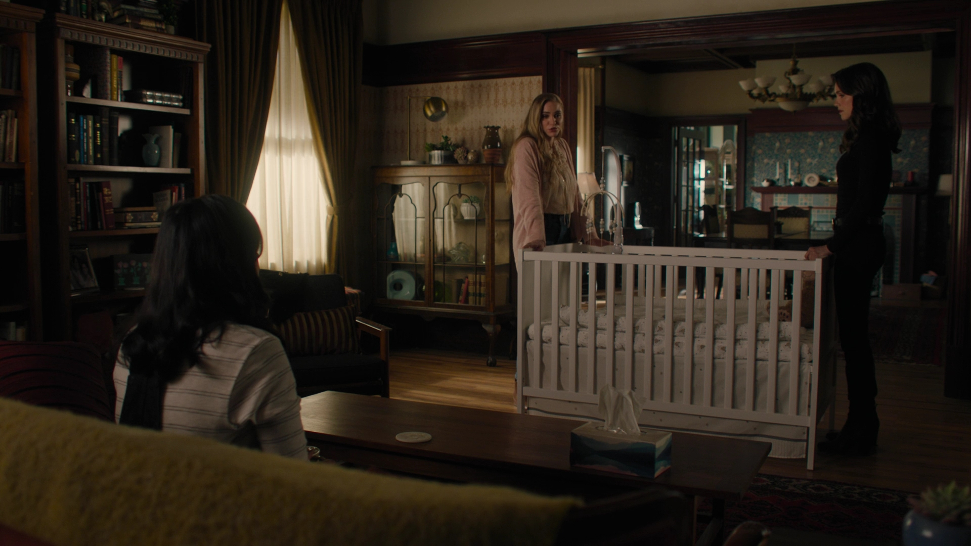 Charmed-Online-dot-nl_Charmed3x16WhattoExpectWhenYoureExpectingtheApocalypse2078.jpg