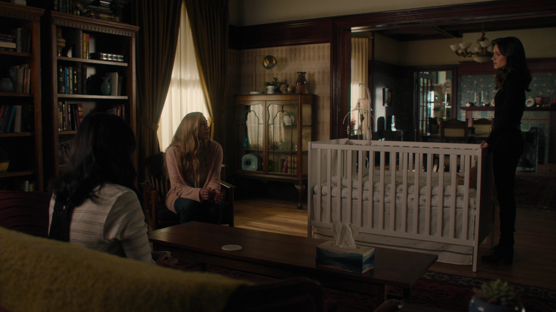 Charmed-Online-dot-nl_Charmed3x16WhattoExpectWhenYoureExpectingtheApocalypse2103.jpg